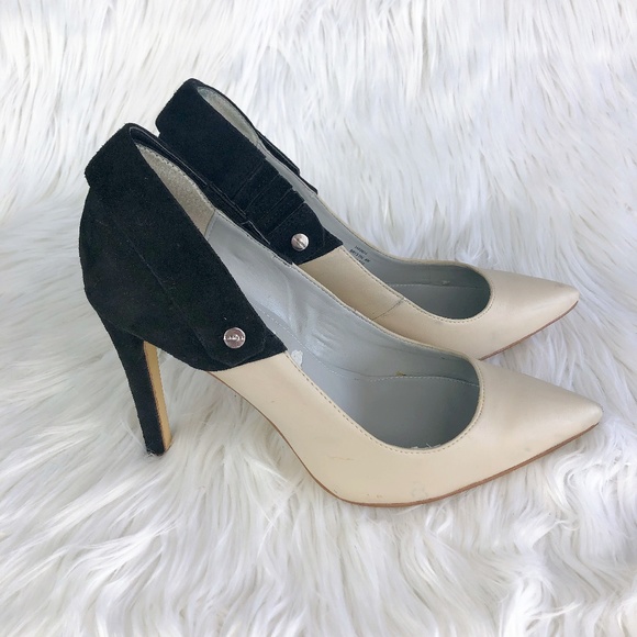 Calvin Klein Shoes - 👠Two Tone Convertible Pointed Toe Heels 👠